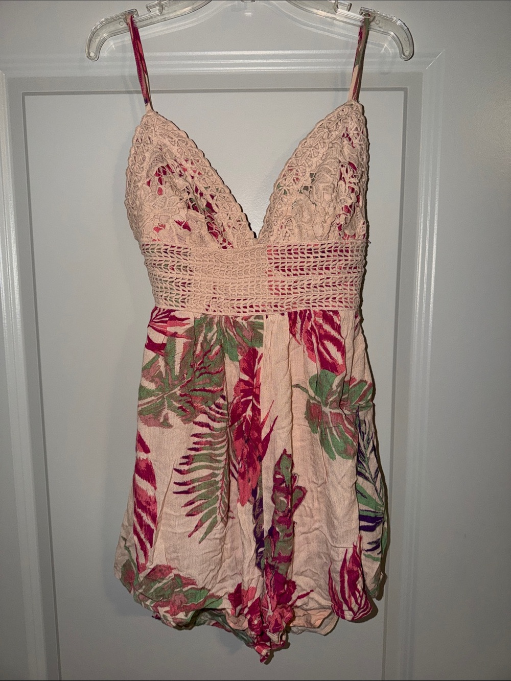 Apricot Lane boutique romper PINK FLORAL JUMPER with LACE BODICE & OPEN BACK S